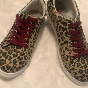 Jellypop comfort fit sneakers Size 10